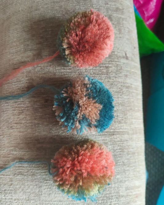 Pack of 3 Pom Pom Ball Balls